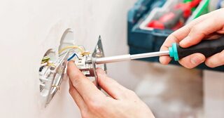 Электромонтажные работы в Большой Камне от Мастер24 — электромонтаж под ключ, цены от 1623 руб., заказать услуги