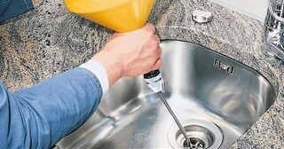 Устранение засоров в трубах и канализации в Большой Камне в октябре
